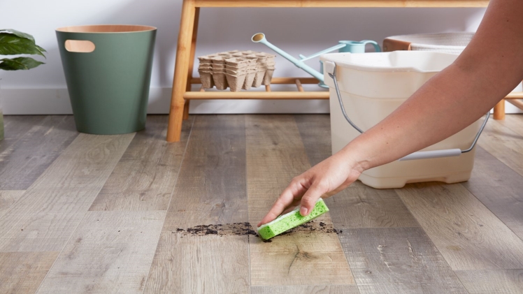 Properly Care For Your Laminate Floors, What Is The Best Dust Mop For Laminate Floors